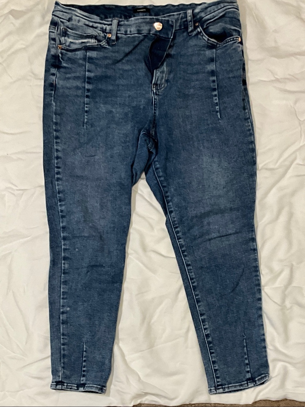 👖 Express High-Rise Skinny Jeans — Ultra Hyper Stretch with Slit Hems 👖